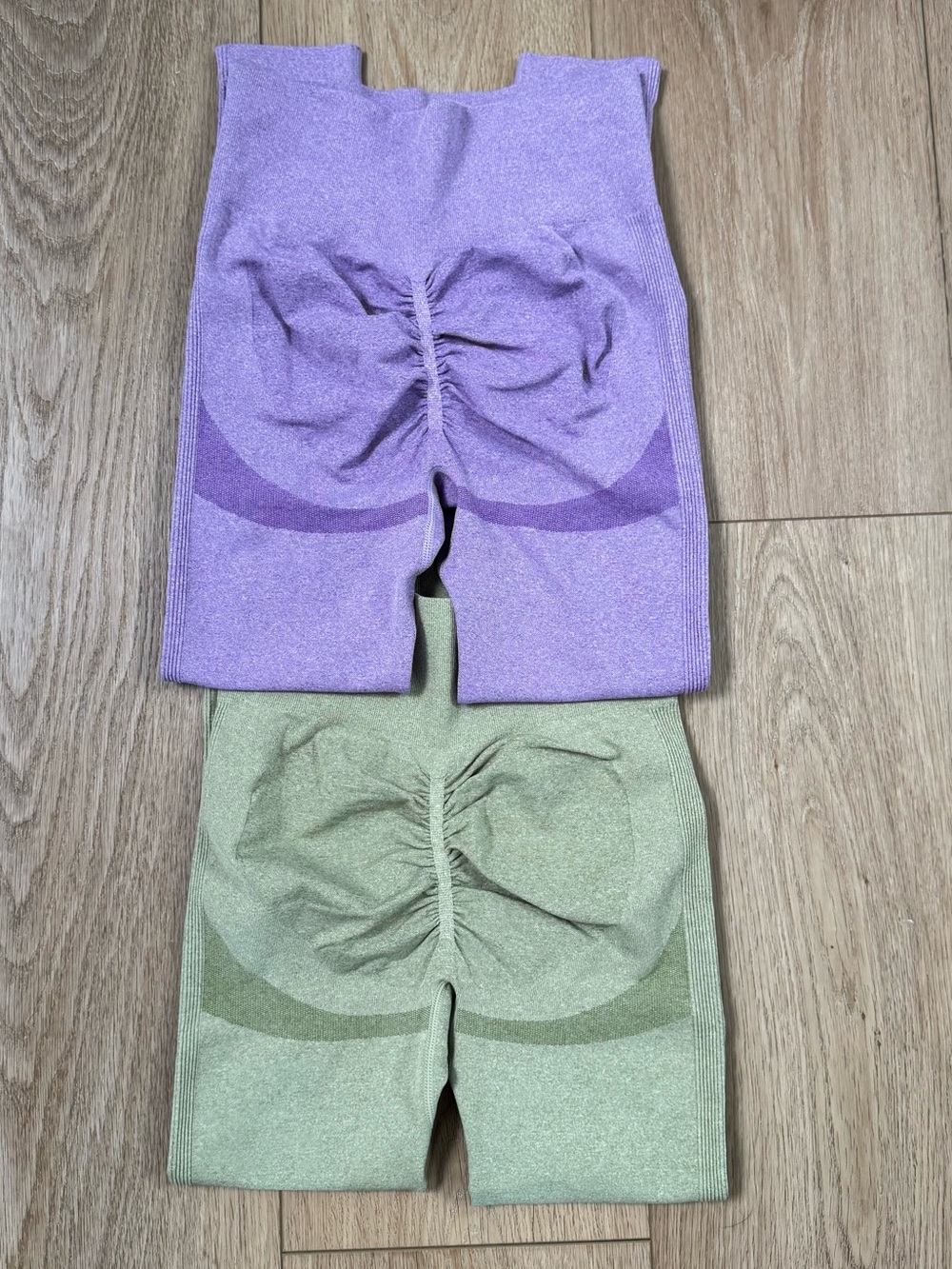Bundle of 2 High-waist Booty Scrunch Contour Seamless Leggings size Medium